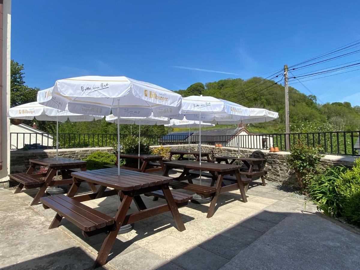 Castle Inn Knighton  Exterior photo