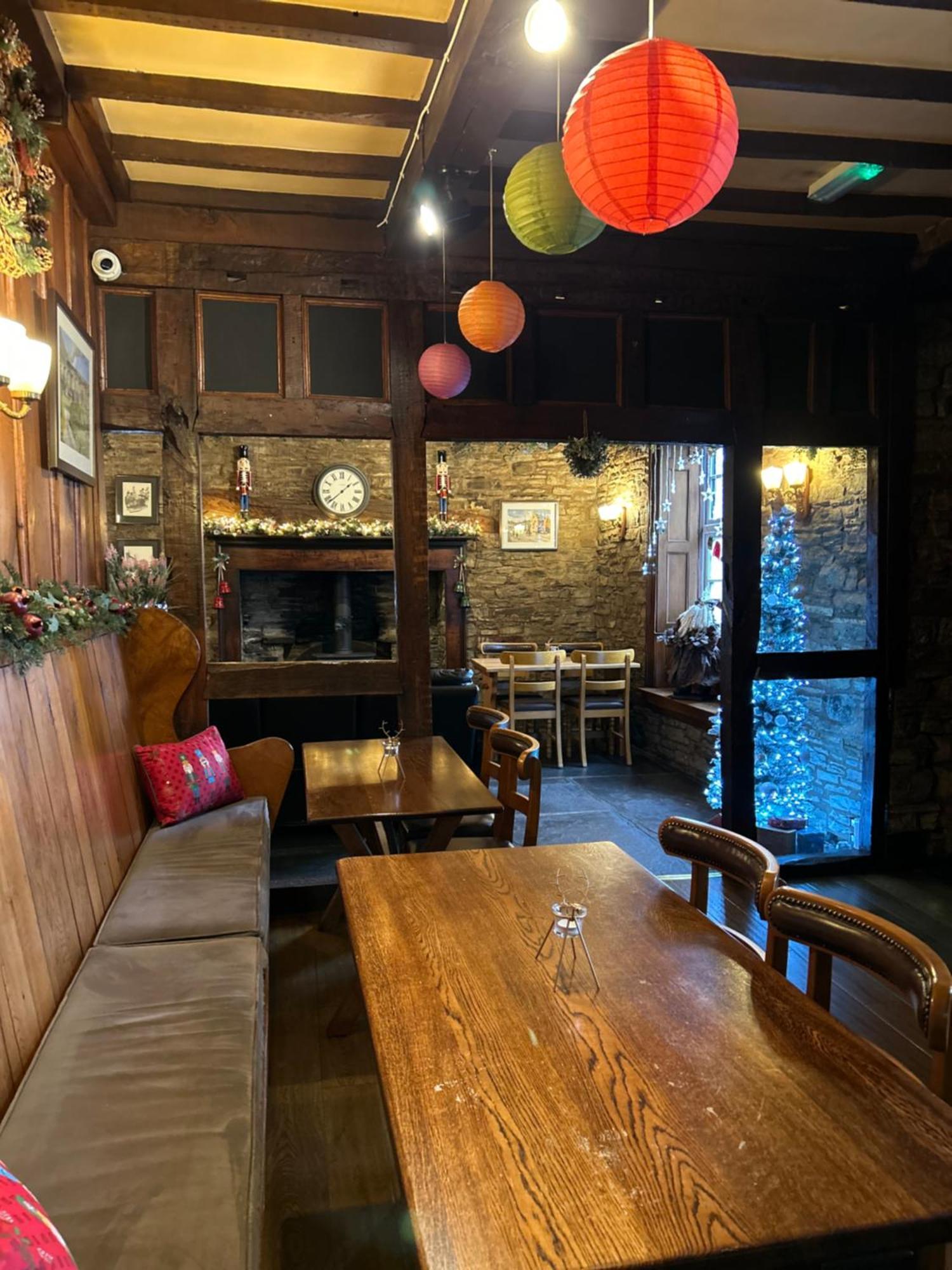 Castle Inn Knighton  Exterior photo