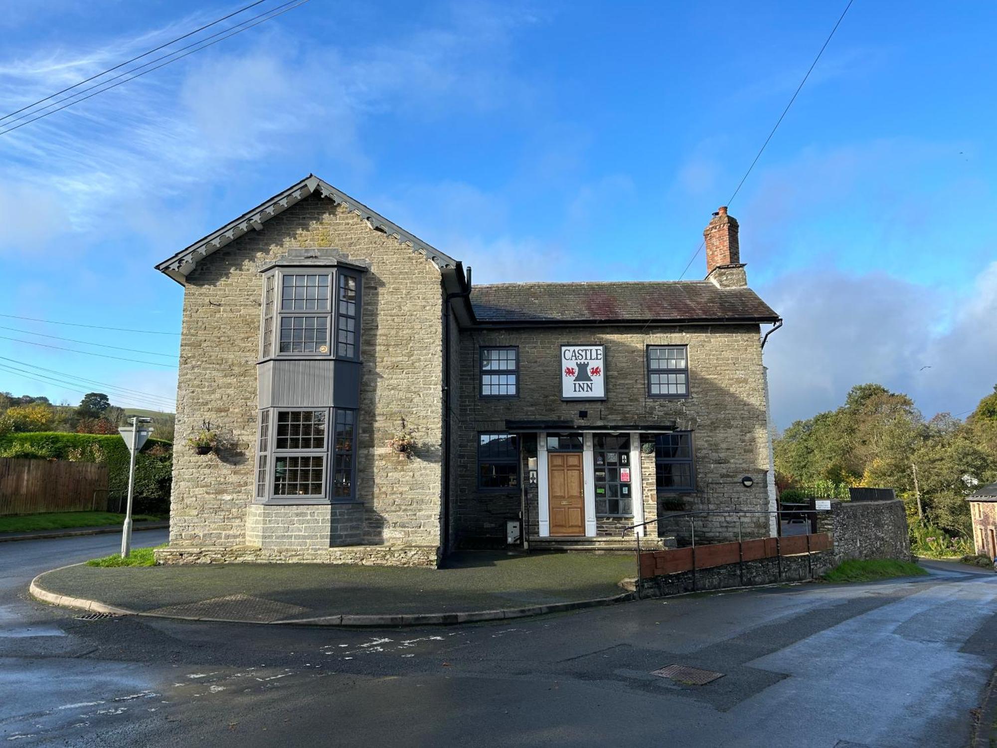 Castle Inn Knighton  Exterior photo